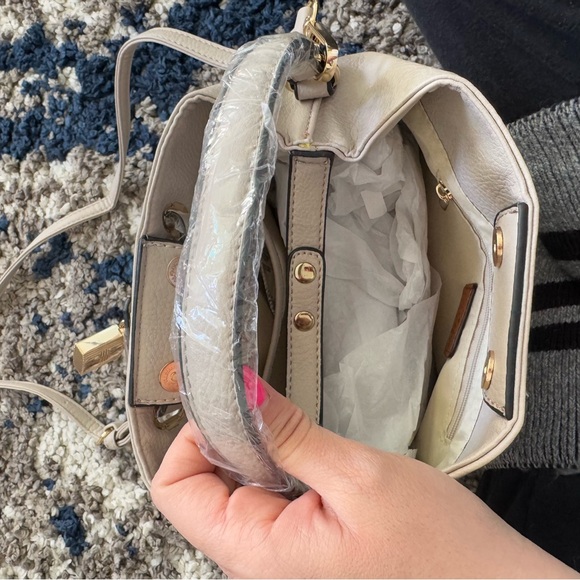 JERIKA Vieta SOLID LOCK CENTER SMALL TOTE BAG WITH STRAP New grey - Picture 6 of 7